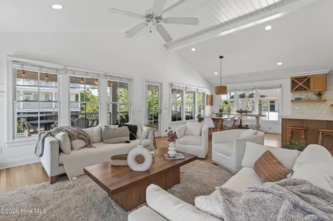 30 W Greensboro Street Wrightsville Beach NC 28480