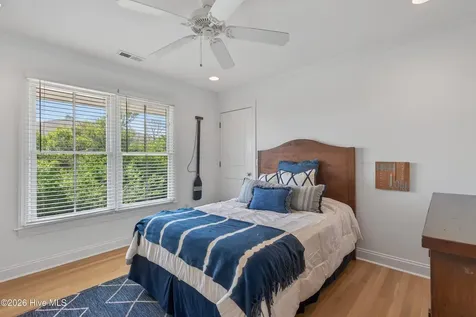 30 W Greensboro Street Wrightsville Beach NC 28480
