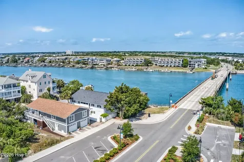 30 W Greensboro Street Wrightsville Beach NC 28480