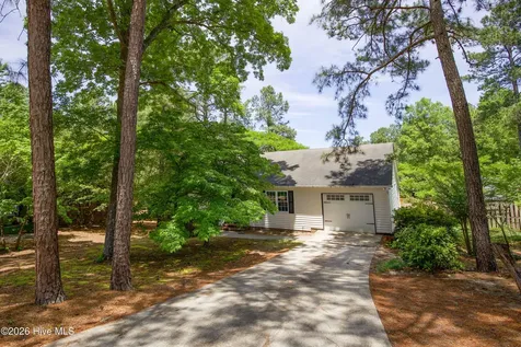 11 Remington Lane Pinehurst NC 28374