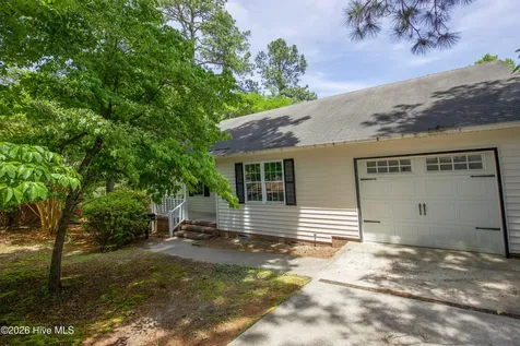 11 Remington Lane Pinehurst NC 28374