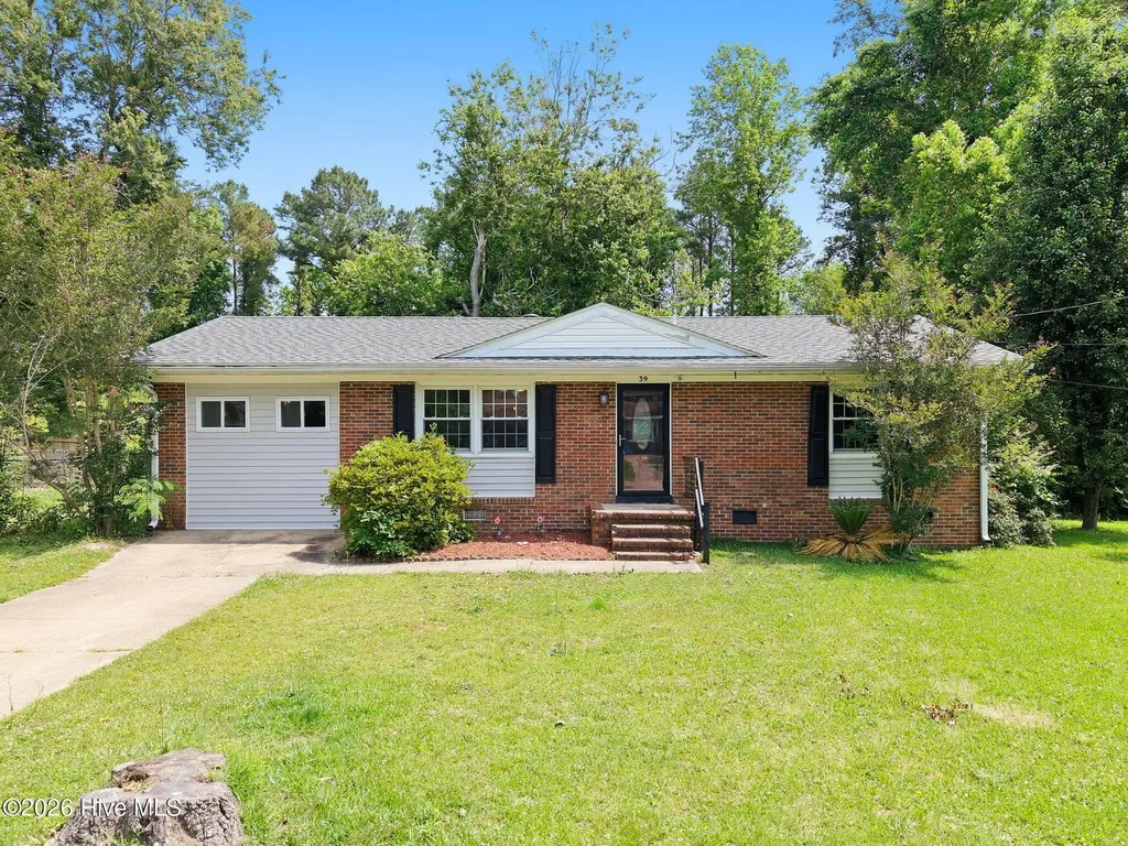 39 Cornell Drive Jacksonville NC 28546