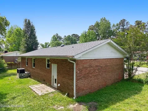 39 Cornell Drive Jacksonville NC 28546