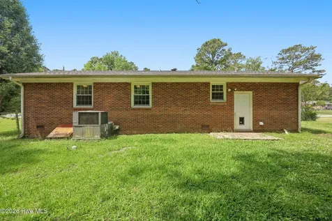 39 Cornell Drive Jacksonville NC 28546