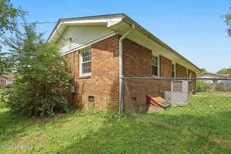 39 Cornell Drive Jacksonville NC 28546