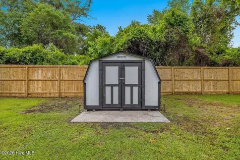 203 Sunnyvale Drive Wilmington NC 28412