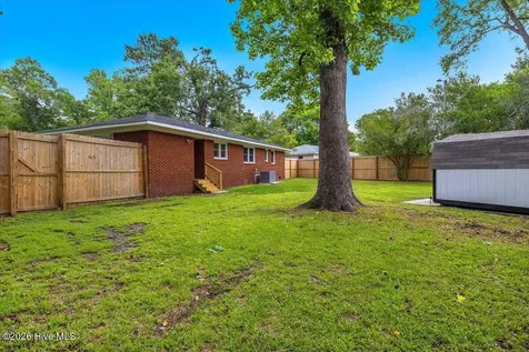 203 Sunnyvale Drive Wilmington NC 28412