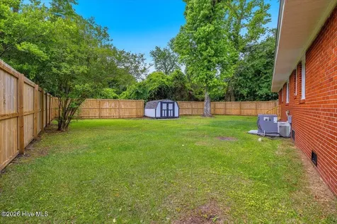 203 Sunnyvale Drive Wilmington NC 28412