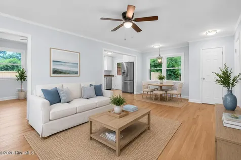 203 Sunnyvale Drive Wilmington NC 28412
