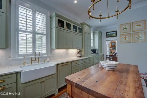 1404 National Avenue New Bern NC 28560