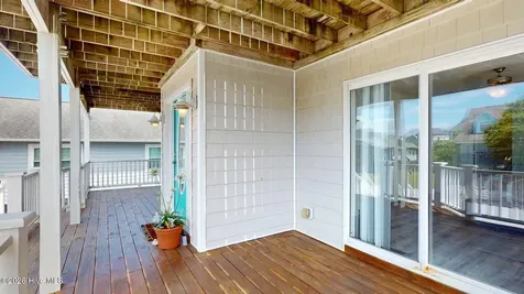 58 N Ridge Surf City NC 28445