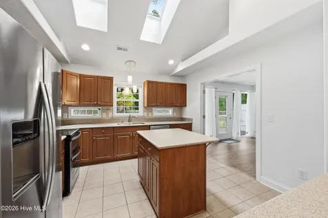 320 Neuchatel Road New Bern NC 28562