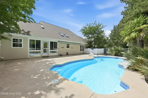 320 Neuchatel Road New Bern NC 28562