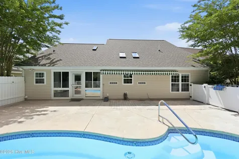 320 Neuchatel Road New Bern NC 28562