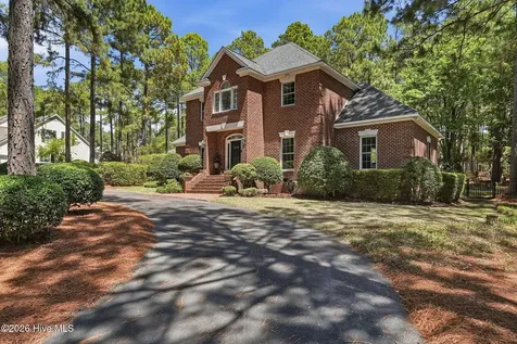 216 Plantation Drive Southern Pines NC 28387