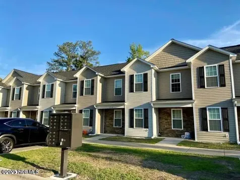 2915 Macgregor Downs Road Greenville NC 27834