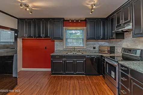 1801 E Azalea Drive Goldsboro NC 27530