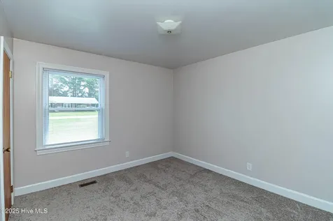1801 E Azalea Drive Goldsboro NC 27530