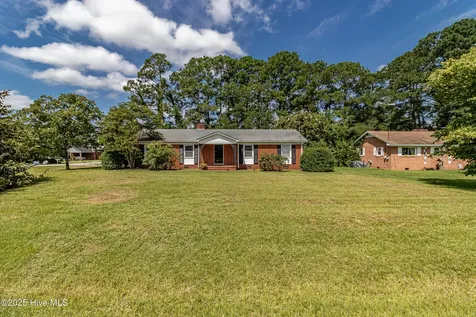 1801 E Azalea Drive Goldsboro NC 27530