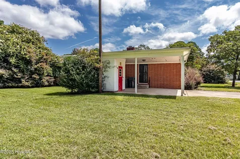 1801 E Azalea Drive Goldsboro NC 27530