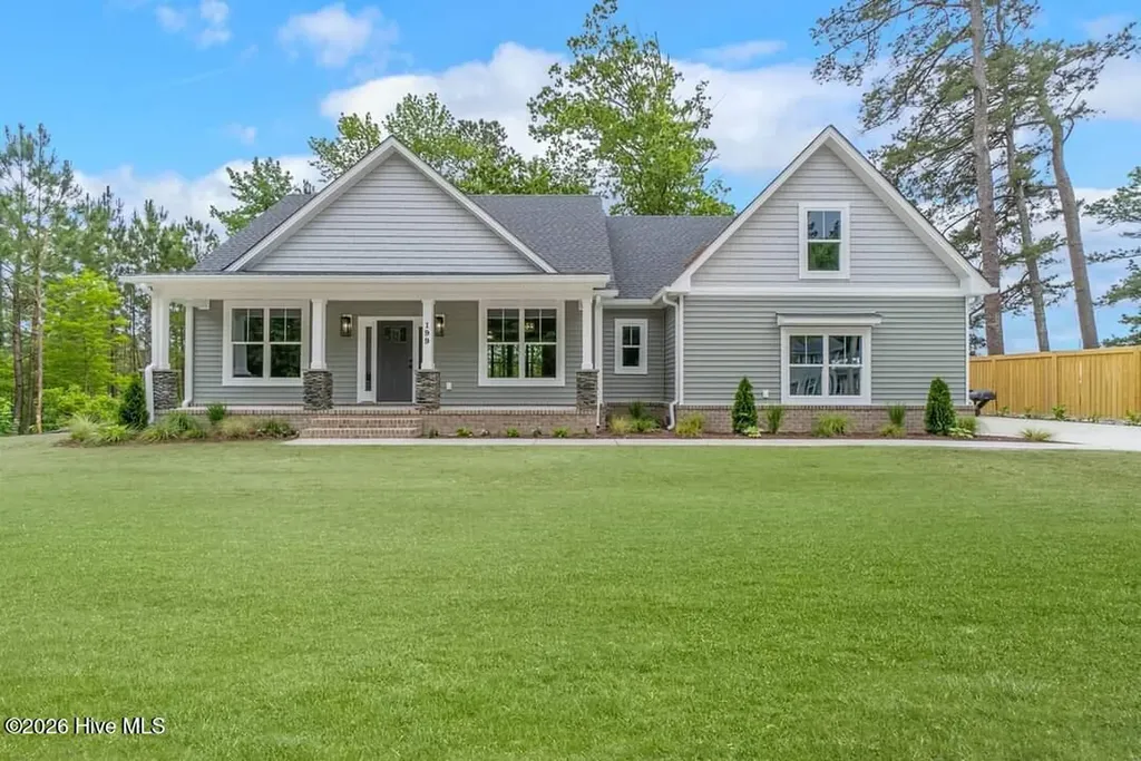 199 Dogwood Trail Elizabeth City NC 27909