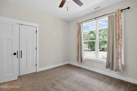 199 Dogwood Trail Elizabeth City NC 27909