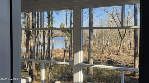 199 Dogwood Trail Elizabeth City NC 27909