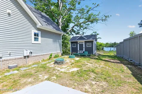 199 Dogwood Trail Elizabeth City NC 27909