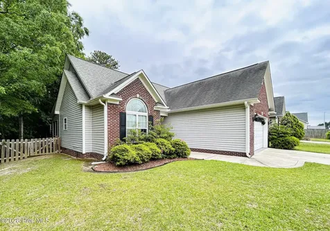 304 Weatherford Drive Jacksonville NC 28540