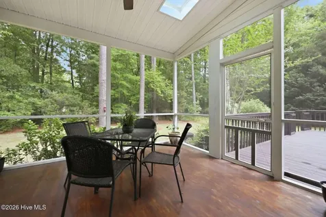 279 Beech Cove Drive Grimesland NC 27837