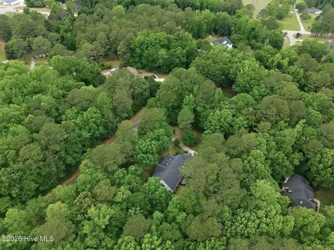 279 Beech Cove Drive Grimesland NC 27837