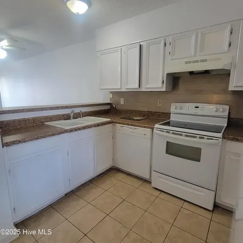 313 Lake Place Condo Drive Elizabethtown NC 28337