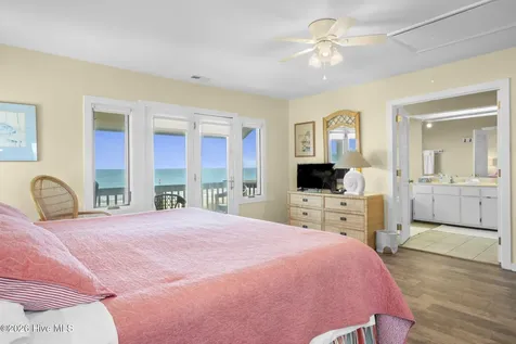 5211 Ocean Drive Emerald Isle NC 28594