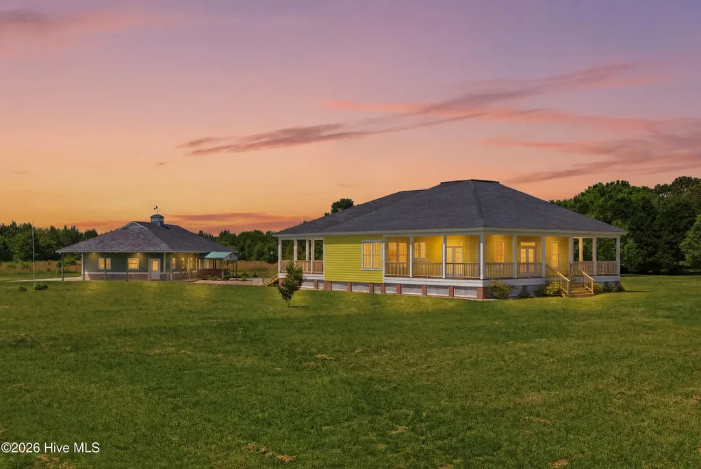 1204 Tulls Creek Road Moyock NC 27958