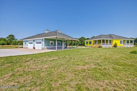 1204 Tulls Creek Road Moyock NC 27958