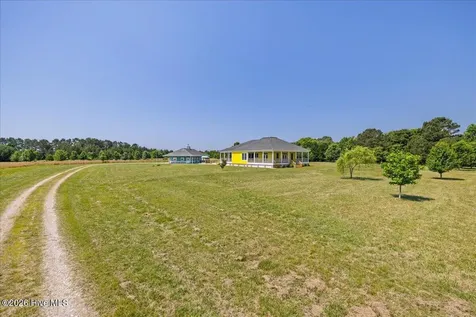 1204 Tulls Creek Road Moyock NC 27958
