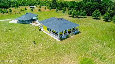 1204 Tulls Creek Road Moyock NC 27958