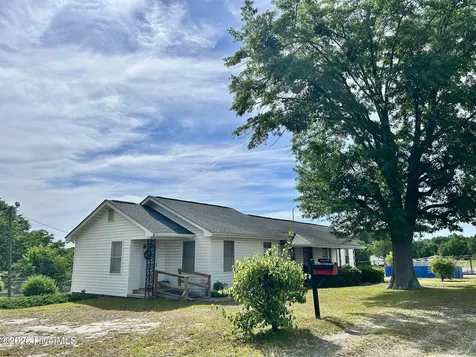 170 Hannah Pickett Avenue Rockingham NC 28379