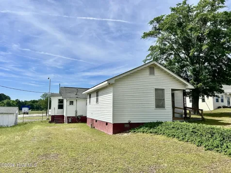 170 Hannah Pickett Avenue Rockingham NC 28379