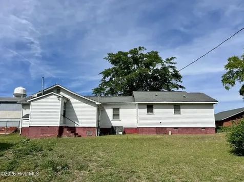 170 Hannah Pickett Avenue Rockingham NC 28379