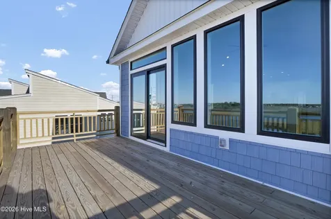 705 S Topsail Drive Surf City NC 28445