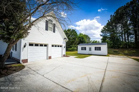 35 Cypress Trail Lane Clinton NC 28328