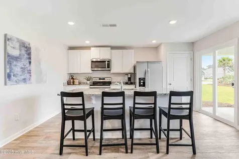 1718 Blacktip Drive SE Winnabow NC 28479