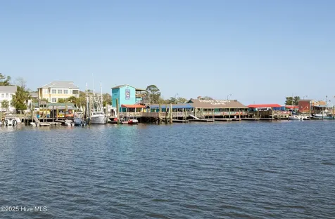 1718 Blacktip Drive SE Winnabow NC 28479