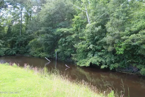 17038 E Nc 55 Highway Bayboro NC 28515