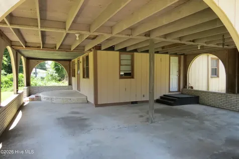 17038 E Nc 55 Highway Bayboro NC 28515