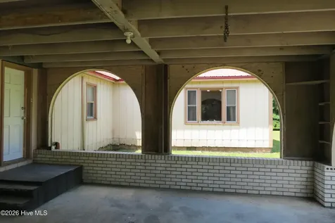 17038 E Nc 55 Highway Bayboro NC 28515