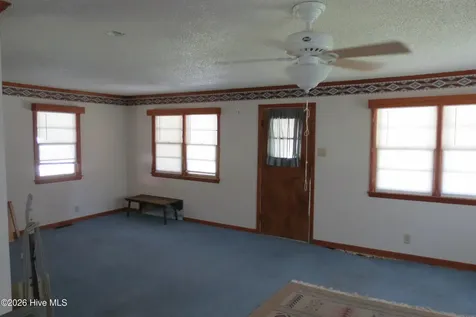 17038 E Nc 55 Highway Bayboro NC 28515