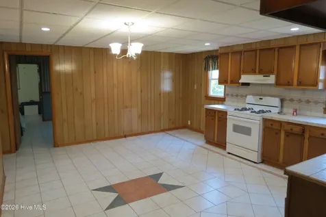 17038 E Nc 55 Highway Bayboro NC 28515