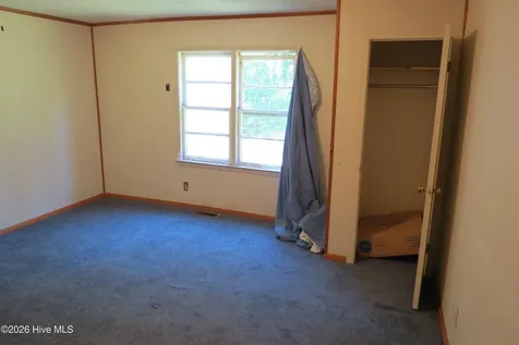 17038 E Nc 55 Highway Bayboro NC 28515
